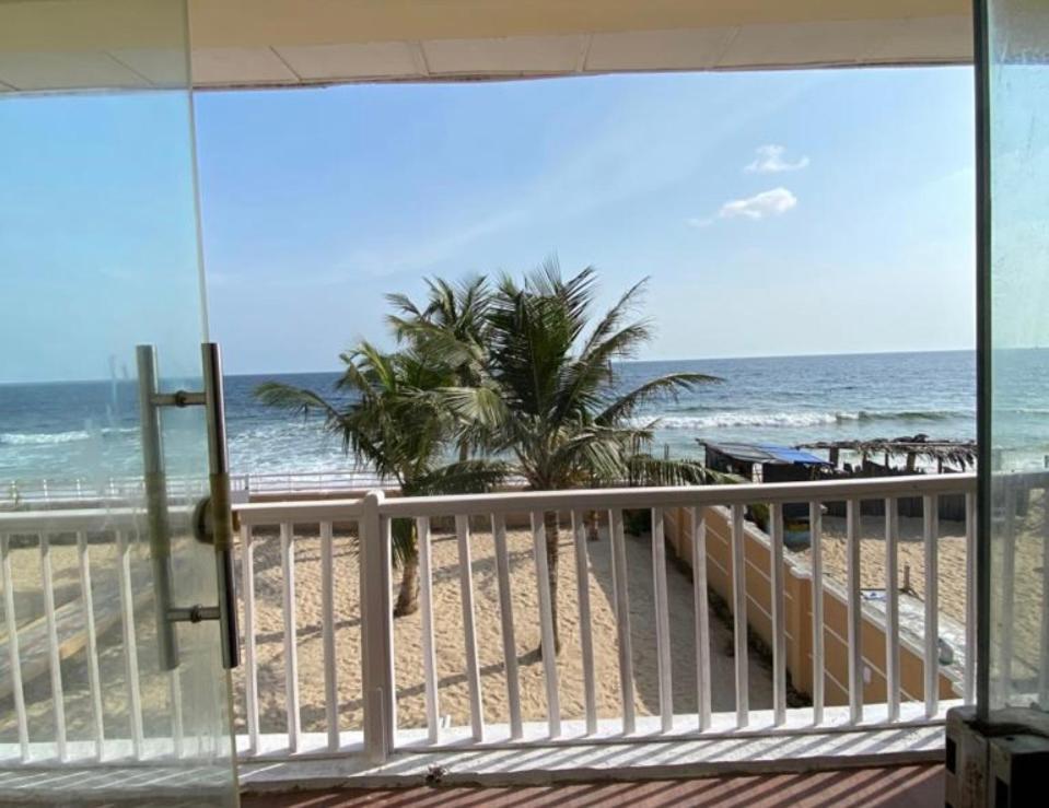 Oceanfront Wavecrest Hotel Lekki Exteriér fotografie