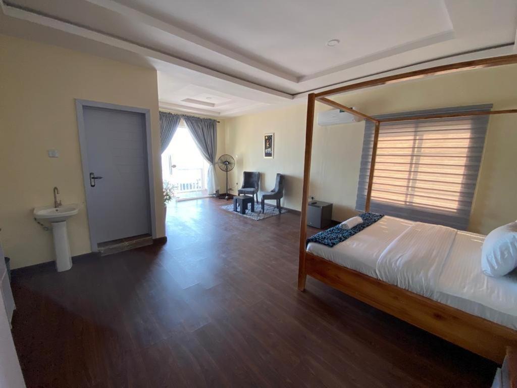 Oceanfront Wavecrest Hotel Lekki Exteriér fotografie